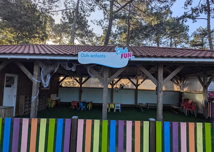 Mobil-home Neuf Suréquipé 6 Pers 3 à Cap Ferret Dans 4 étoiles Avec Piscine Campeggio