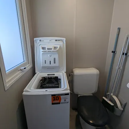 Mobil-home Neuf Surequipe 6 Pers 3 A Cap Ferret Dans 4 Etoiles Avec Piscine 캠프장