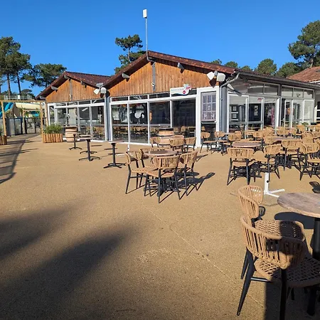 캠프장 Mobil-home Neuf Surequipe 6 Pers 3 A Cap Ferret Dans 4 Etoiles Avec Piscine