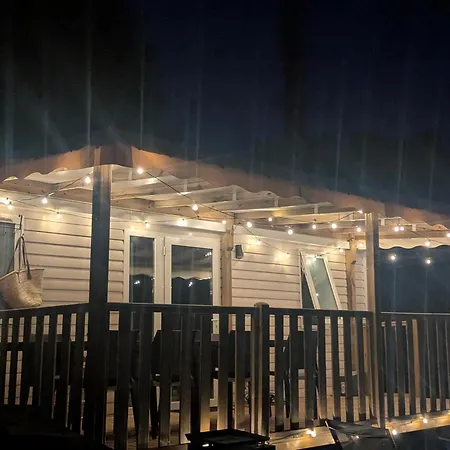 Mobil-home Neuf Surequipe 6 Pers 3 A Cap Ferret Dans 4 Etoiles Avec Piscine 캠프장 *
